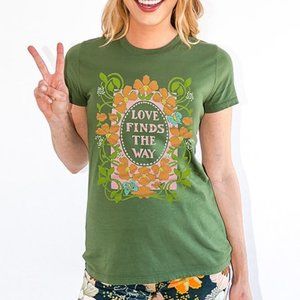 NWT LIFE CLOTHING CO. 'Love Finds The Way' Tee XS